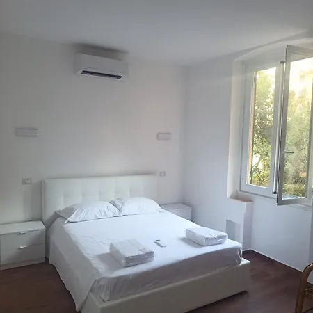 Apartment Terminal Traghetti Genua