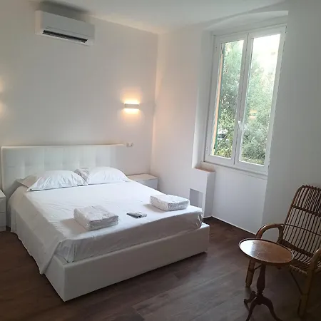 Terminal Traghetti Apartamento Génova